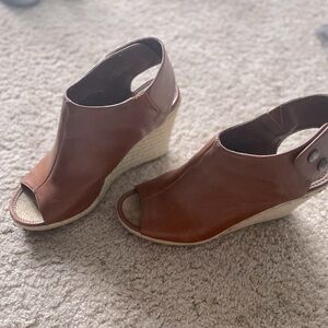 Women’s size 10 wedge heel open toe shoe. Walnut color worn 1-2 times